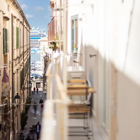 Ortigia's Queen * Syracuse